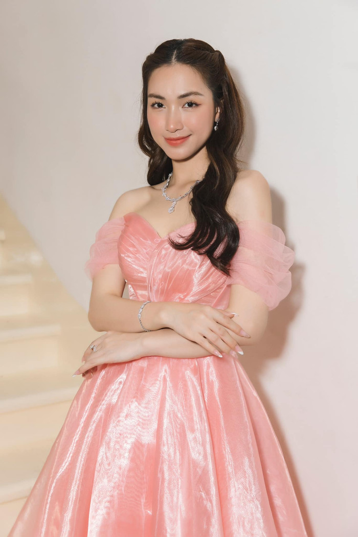 Đang hát mà bị fan 'phá đám', Hòa Minzy liền lên tiếng chỉnh đốn Ảnh 3