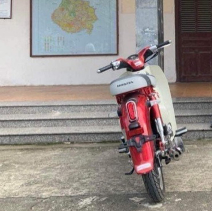 Chiếc xe máy Honda Super Cub sản xuất năm 2022.