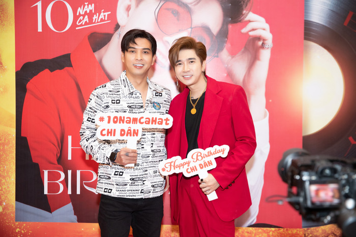 Ca sĩ Hồ Quang Hiếu