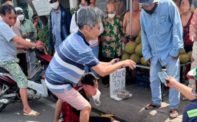 Đề xuất khen thưởng hai người dân liều mình vây bắt 2 kẻ cướp táo tợn ở TPHCM Ảnh 2