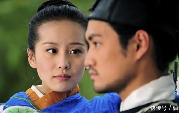 Lưu Thi Thi bị đào lại ồn ào tình ái với Viên Hoằng, một nhân vật ngồi không cũng dính đạn Ảnh 2