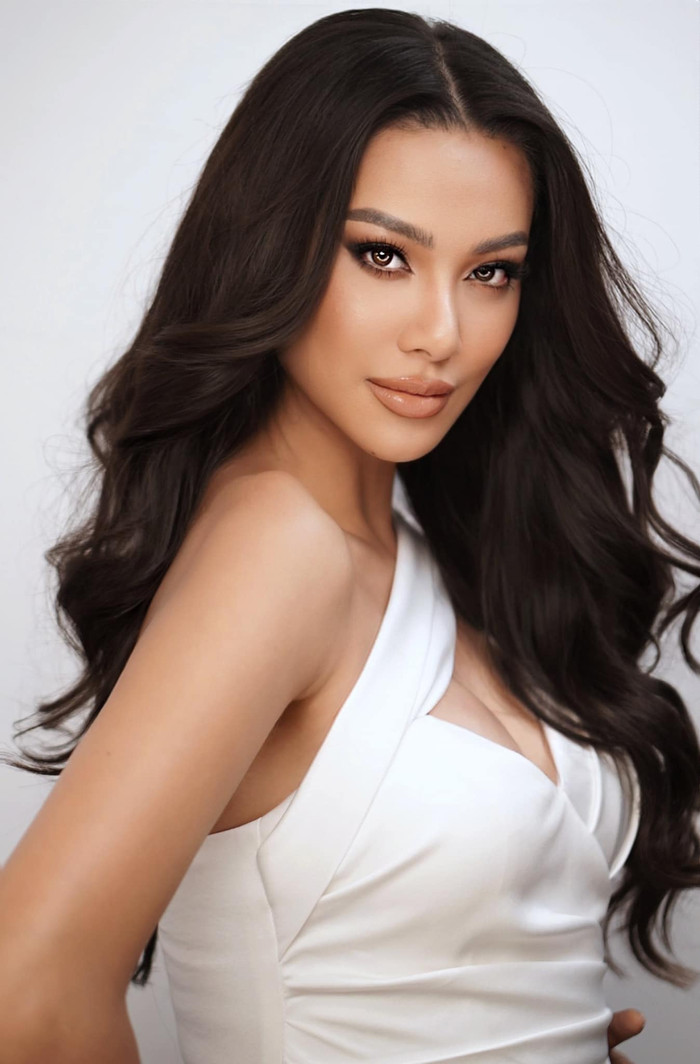 Với kinh nghiệm từng chinh chiến tại Miss Universe, chắc chắn Kim Duyên có thừa những hành trang để biết cách tỏa sáng trước đám đông.&nbsp;
