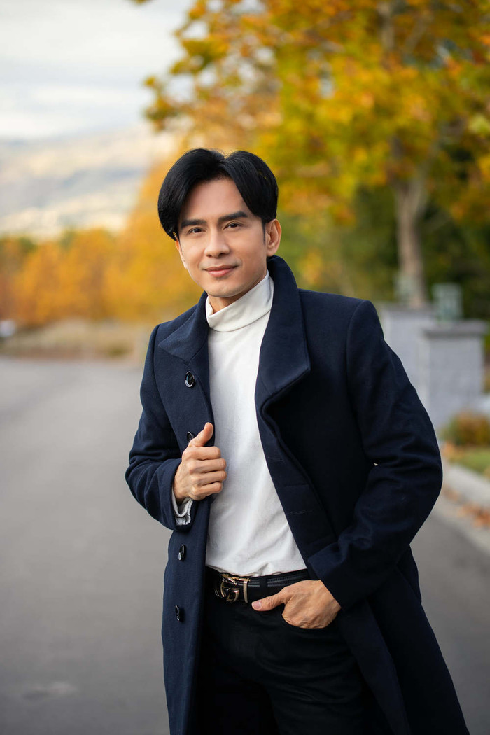 Ở ngưỡng tuổi xấp xỉ U50, nhan sắc bị thời gian bỏ quên của Đan Trường vẫn trẻ trung như tuổi đôi mươi 