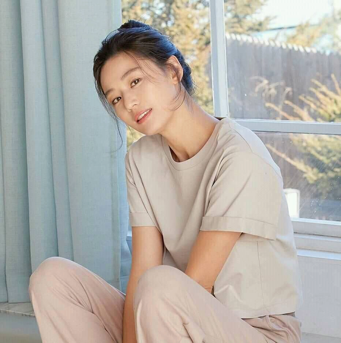 Những mỹ nhân không tuổi của Kbiz: Song Hye Kyo, Son Ye Jin cũng phải thua người đẹp này Ảnh 4