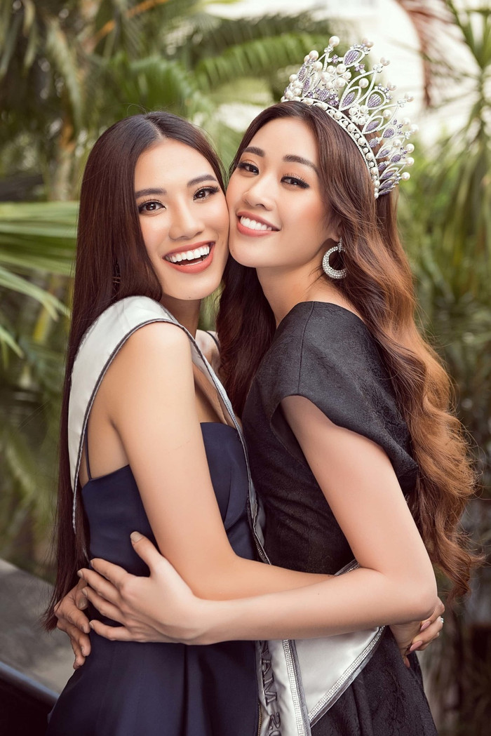 Được fan yêu cầu hát hò, Kim Duyên liền 'đánh trống lảng' qua cho Hoa hậu Khánh Vân? Ảnh 3