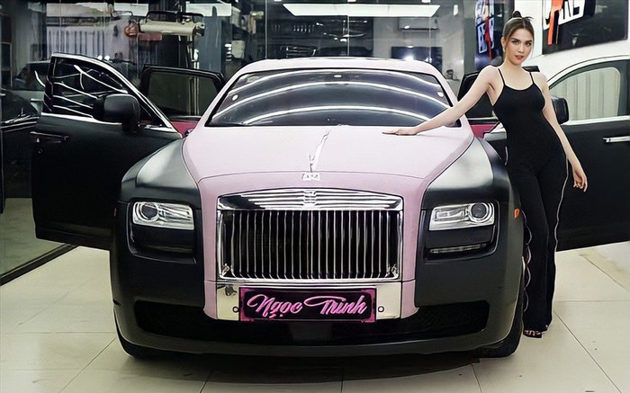 Điểm danh nghệ sĩ Vbiz sở hữu xế hộp đắt tiền bậc nhất: Siêu xe 30 tỷ của Ngọc Trinh vẫn chưa là số một Ảnh 2