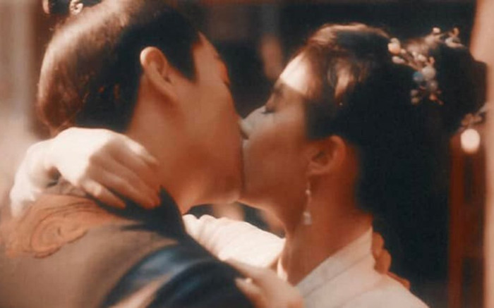 Lưu Diệc Phi và Trần Hiểu hôn cực cháy trong Mộng Hoa Lục: Khán giả xem mà ngượng đỏ mặt! Ảnh 2