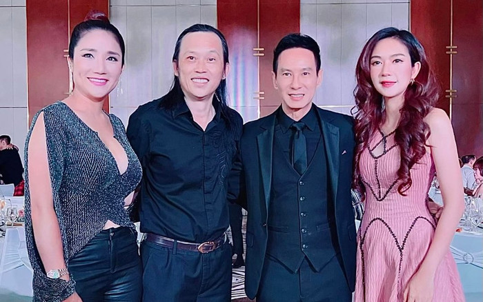 Soi cận ngoại hình dàn sao tại tiệc cưới Mạc Văn Khoa: Hoài Linh gầy gộc, Nhã Phương lộ nếp nhăn khóe mắt Ảnh 2