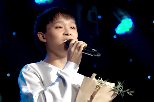 Hồ Văn Cường được khen ngợi vì hành động 'ga lăng' dành cho đàn chị khi đi diễn cùng nhau Ảnh 7