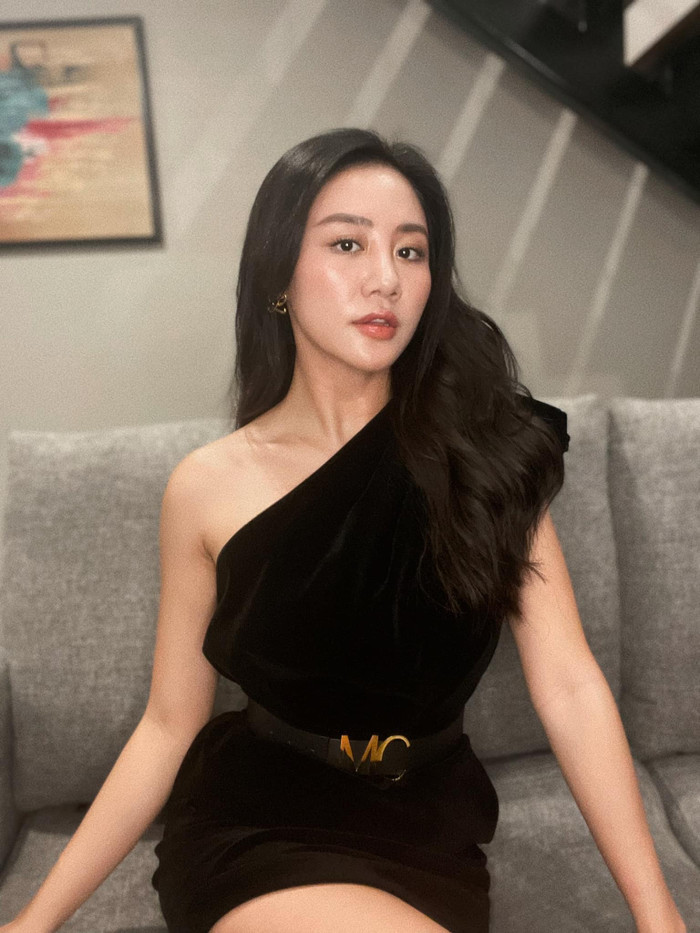 Clip: Khán giả gọi tên Chi Pu khi Văn Mai Hương đang hát trên sân khấu Ảnh 3