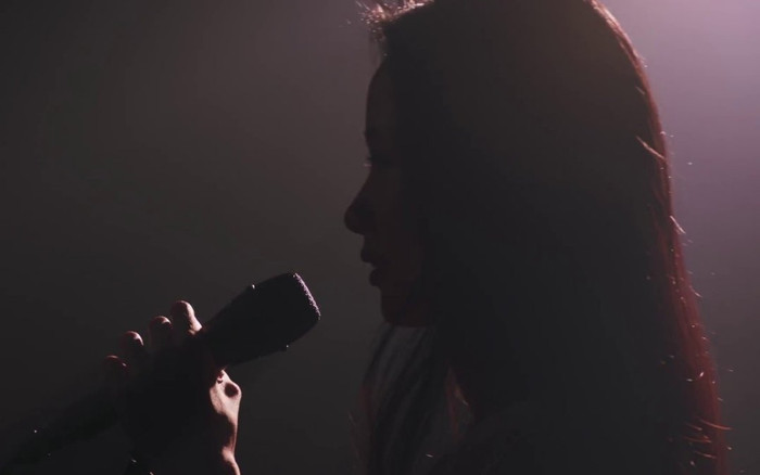 Hậu chia tay vì bắt quả tang chồng ngoại tình, nữ ca sĩ nhận về hơn 3 triệu lượt theo dõi Ảnh 2