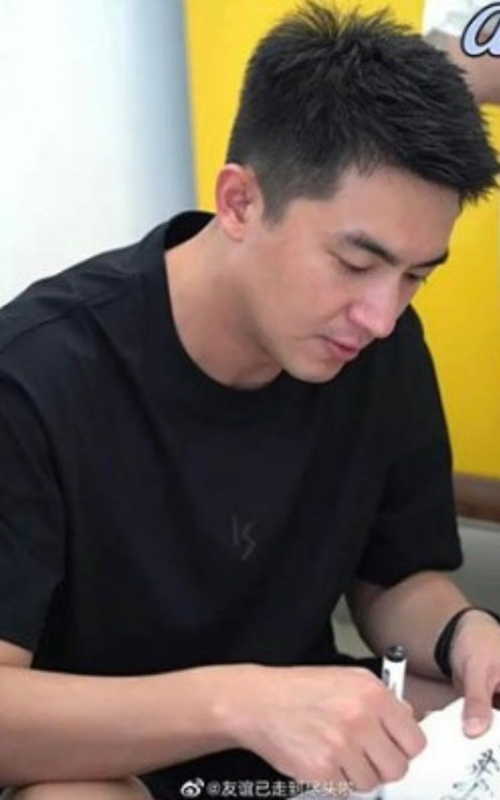 Bị lộ hình ảnh xuống sắc, Lâm Canh Tân tiếp tục bị khán giả chê không xứng với Triệu Lệ Dĩnh Ảnh 5