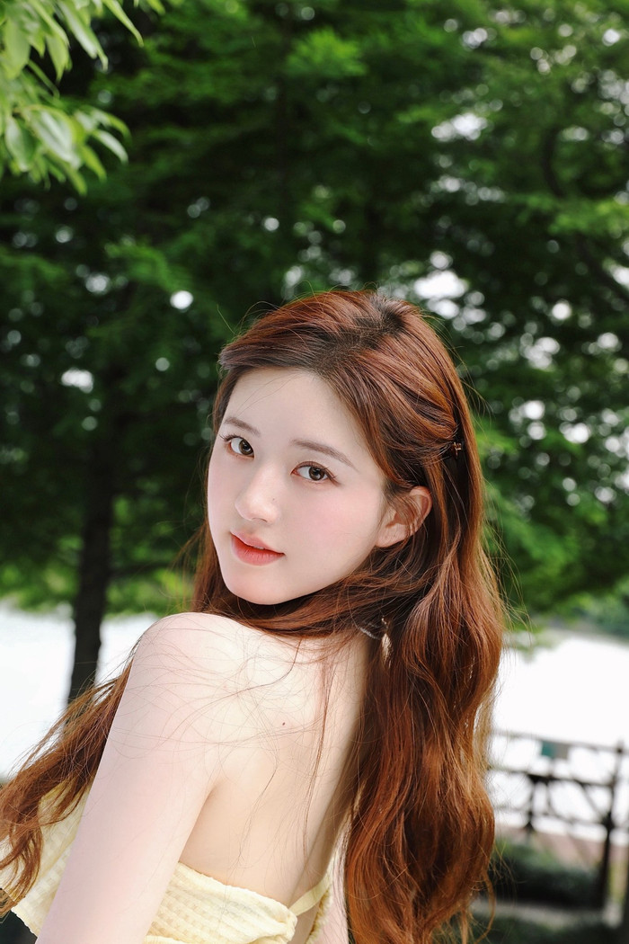 Triệu Lộ Tư không đáng yêu như vẻ bề ngoài, thường xuyên mắng nhân viên rồi nói mình là cung Bọ Cạp? Ảnh 5