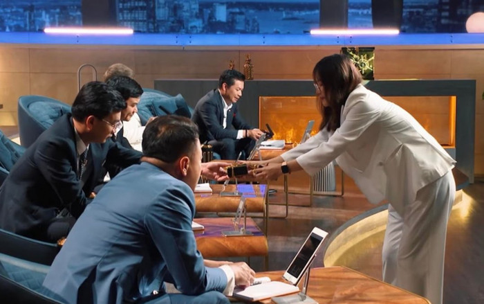 'Chơi lớn' tặng vàng cho các Shark, nữ Start-up gây xôn xao cộng đồng mạng Ảnh 2