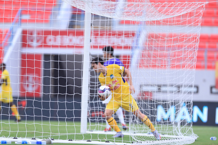 Văn Toàn ghi bàn thứ hai cho HAGL ở phút 53. Đây cũng là tỷ số cuối cùng của trận đấu, Hà Nội FC thắng HAGL 4-2.