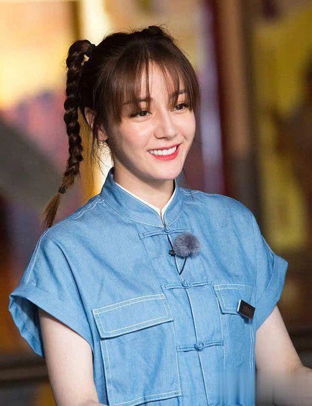 Loạt sao Hoa ngữ chuộng kiểu tóc 'tình đầu': Địch Lệ Nhiệt Ba, Đàm Tùng Vận 30 tuổi mà như thiếu nữ Ảnh 9