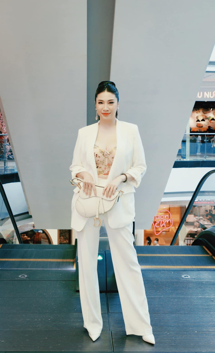 Người đẹp chia sẻ nhờ anti-fan mà cô có mức thu nhập tốt hơn