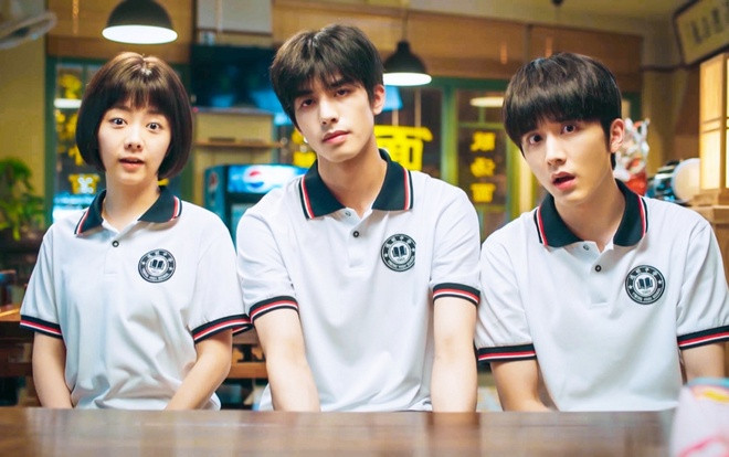 Mỹ nhân Cbiz ngoài 30 mà như thiếu nữ: 'Thần tiên tỷ tỷ' Lưu Diệc Phi không đối thủ Ảnh 3