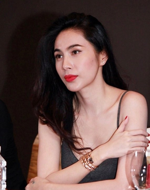 Hé lộ mối quan hệ Thủy Tiên và mẹ chồng Ảnh 4