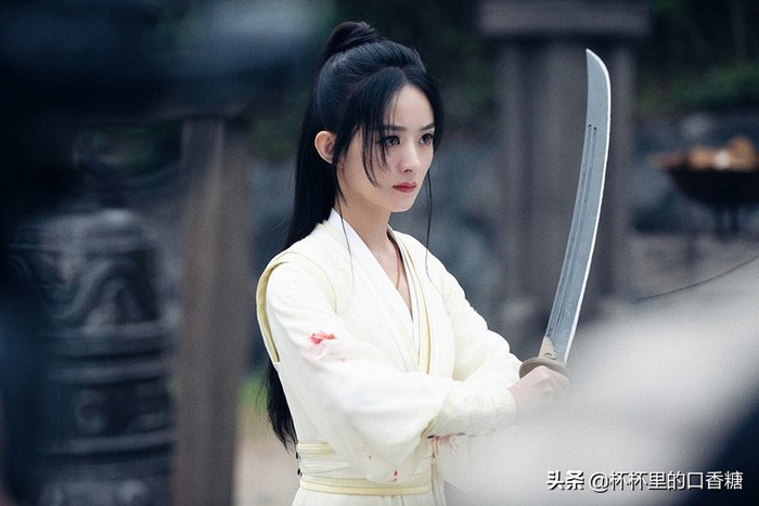 Dàn mỹ nhân Cbiz vào vai nữ cường: Triệu Lộ Tư quá 'ô dề', Triệu Lệ Dĩnh bị chê kém khí chất Ảnh 7