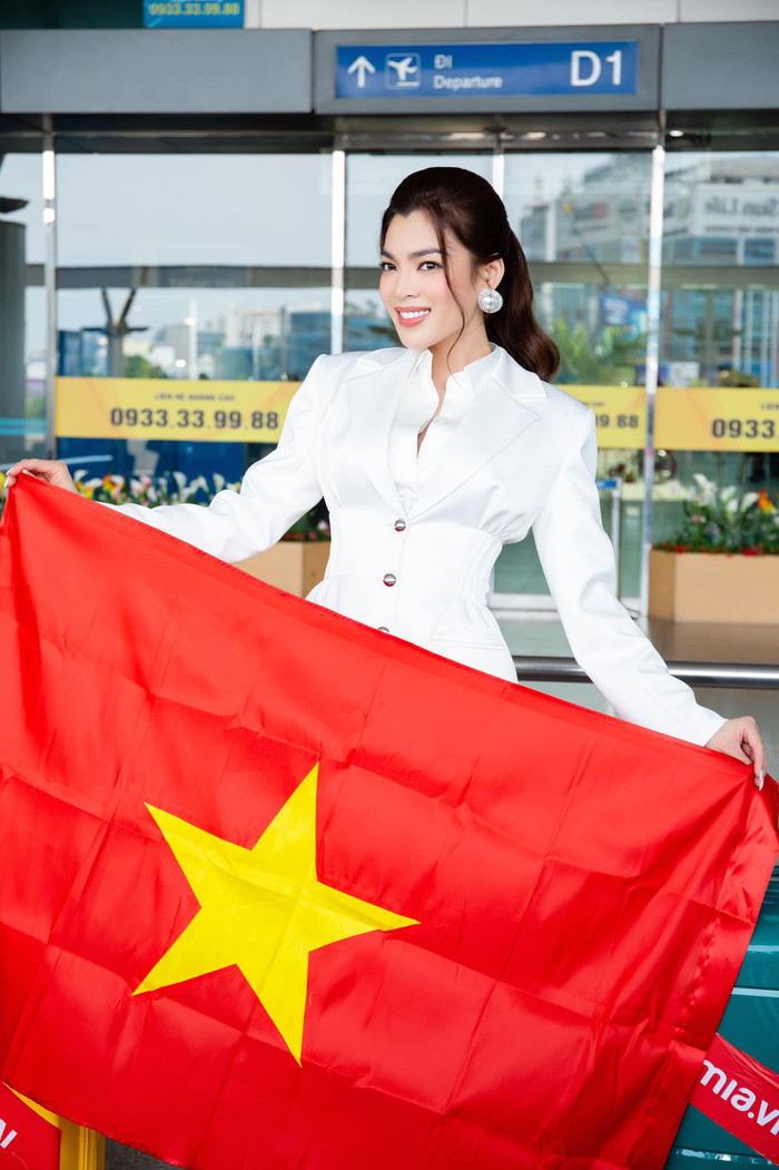 Trân Đài mang 12 vali hành lý sang Thái với quyết tâm 'cháy hết mình' tại Hoa hậu Chuyển giới Quốc tế Ảnh 5