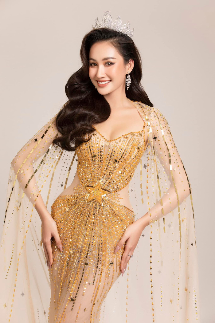Fan lắc đầu với trình tiếng Anh của Hồng Trang: Dừng chân ở Top 25 Miss Global 2022 là hợp lý Ảnh 10