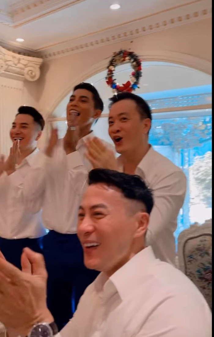 Dàn mỹ nam bê tráp bên nhà trai gồm những cái tên vô cùng quen thuộc như: Trương Thanh Long, Tuấn Kiệt, Lương Mạnh Hải,...