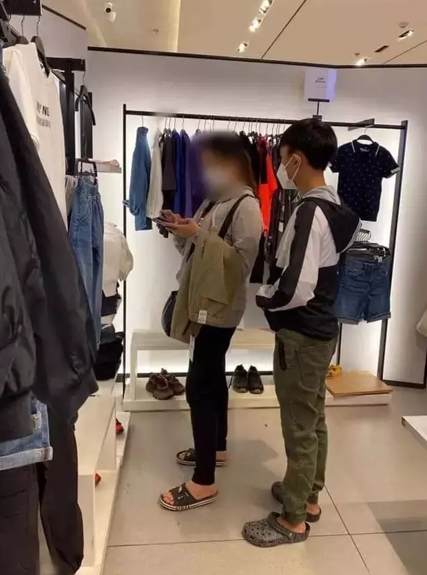 Sở hữu cát-xê cao ngất, Hồ Văn Cường vẫn là nam ca sĩ tiết kiệm bậc nhất thông qua chi tiết này? Ảnh 8