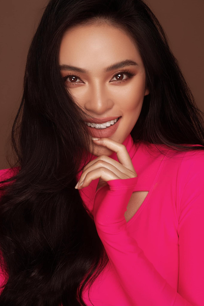 7. Gương mặt đẹp không góc chết của Phạm Diệu Linh. 