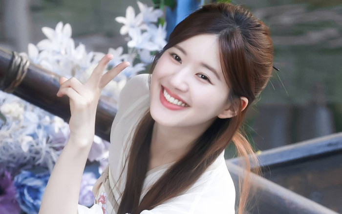 Hóa ra Triệu Lộ Tư không hề xấu tính như lời đồn, còn tự làm 'trò con bò' để mua vui cho nhân viên Ảnh 2