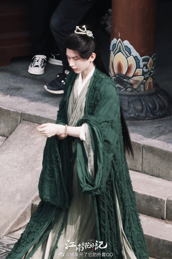 Lộ tạo hình giả tân nương của Thành Nghị trong Liên Hoa Lâu, đẹp điên đảo nhưng vẫn bị chê sến sẩm Ảnh 5