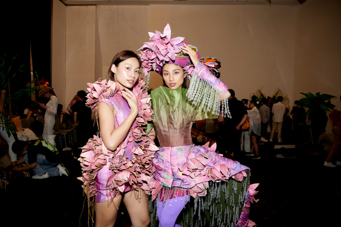 Đột nhập hậu trường quốc phục của Top 41 Hoa hậu Hoàn vũ: Chiếu Cà Mau, vựa ve chai lên sóng Ảnh 3