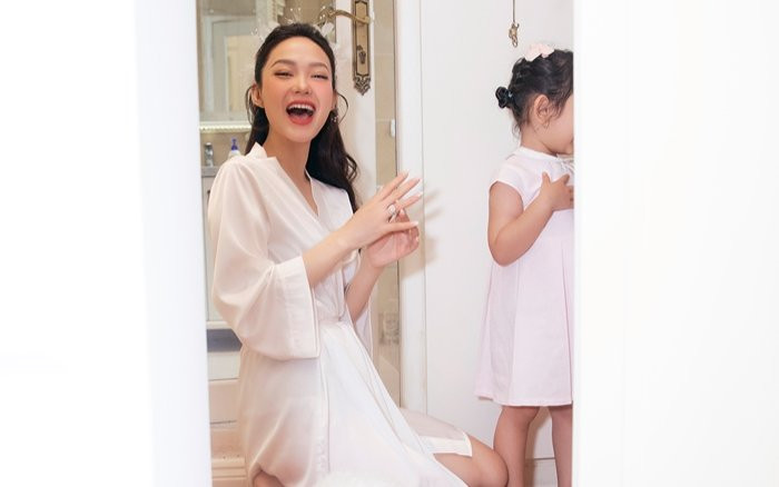 Hình ảnh những cô dâu Vbiz diện váy cưới qua 'cam thường', liệu có xinh như lời đồn? Ảnh 2