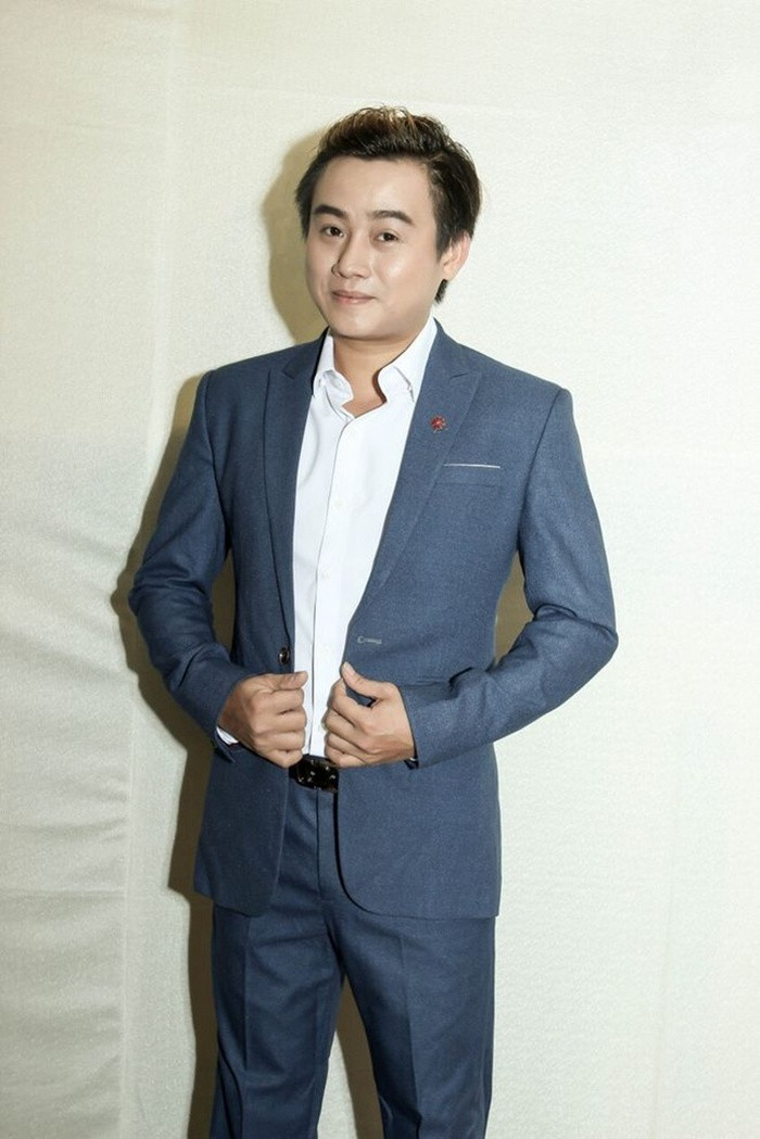 Chiều ngày 12/6 thông tin diễn viên Hữu Tín bị bắt khi đang sử dụng ma túy tại căn hộ ở quận 8 thành phố Hồ Chí Minh bắt đầu bùng nổ ở trên mạng xã hội