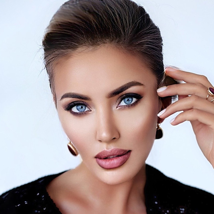 Mỹ nhân sành sỏi 3 thứ tiếng đại diện Ukraine tại Hoa hậu Siêu quốc gia: Áp lực đè nặng Kim Duyên Ảnh 6