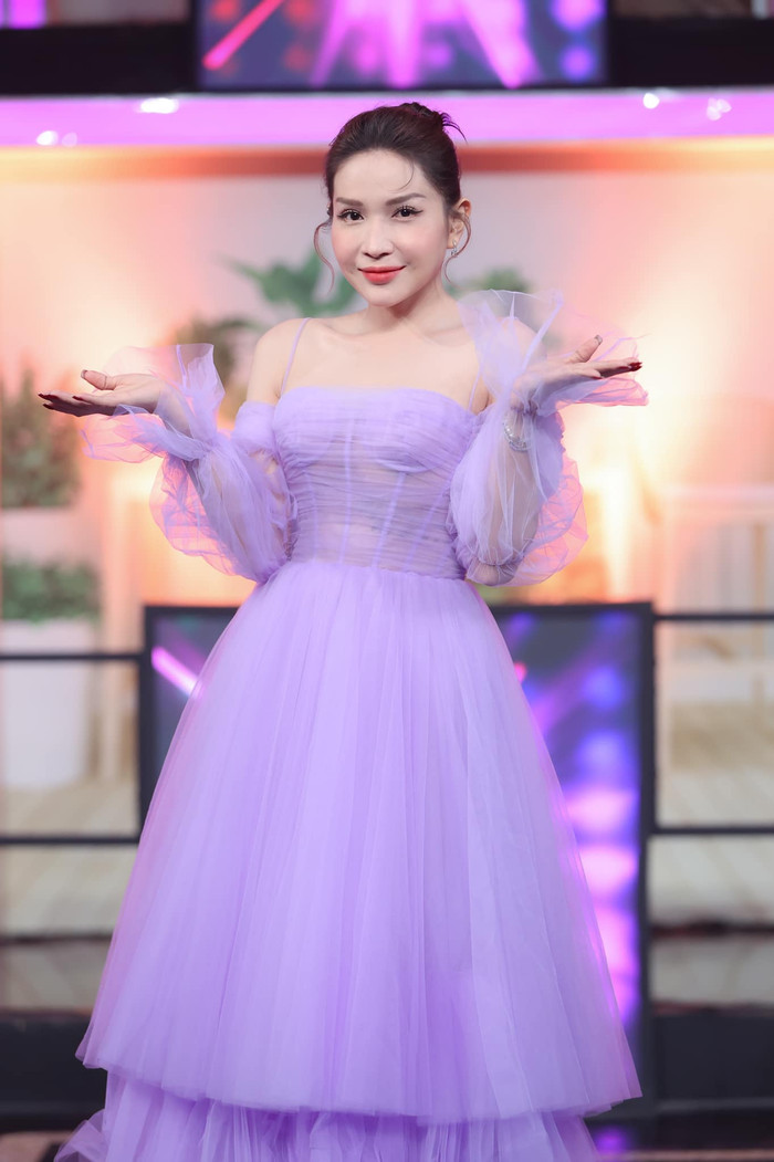 Ánh mắt 'hình viên đạn' của Lê Dương Bảo Lâm và Puka dành cho Khả Như khi đang hát hit Miu Lê Ảnh 11