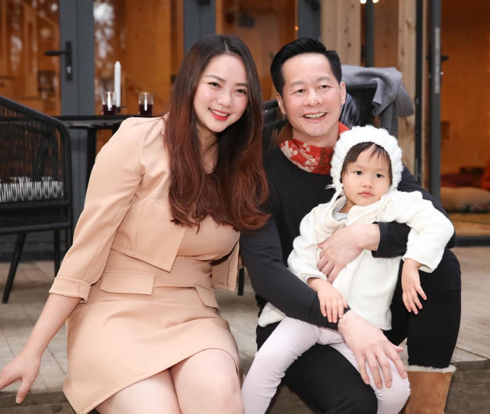Cách giáo dục con của đại gia Đức An khiến nhiều người không khỏi trầm trồ và ngưỡng mộ