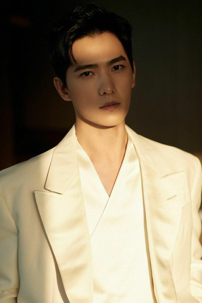 Vừa bị fan Lưu Diệc Phi chê, Dương Dương bất đắc dĩ phải làm anh hùng khi bị đồn hẹn hò với sao nữ này Ảnh 10