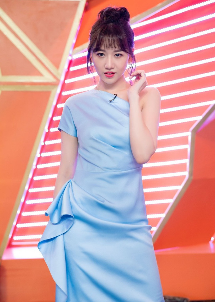 Nhảy sương sương trên sân khấu, Hari Won khiến ai cũng xuýt xoa vì ngoại hình lung linh hệt idol Hàn Quốc Ảnh 3