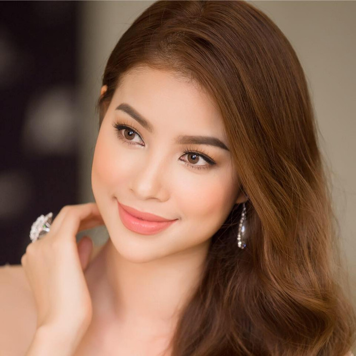 Chờ đợi gì ở Miss Universe VN: Phạm Hương tái xuất, sàn diễn 60m, thí sinh chuyển giới đầu tiên sải bước Ảnh 16