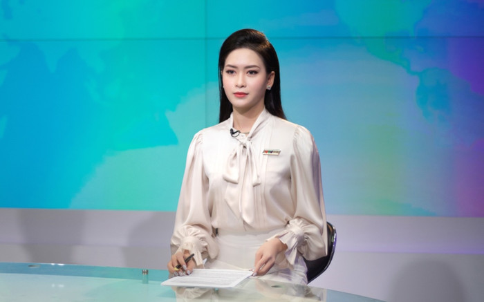 'Soi' nhan sắc và học vấn của Á khôi Hồng Anh - nữ MC thể thao VTVCab Ảnh 2