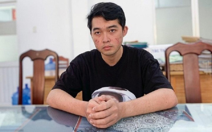 Nam thanh niên SN 2000 dụ dỗ hàng trăm sinh viên đứng tên mua hàng trả góp, chiếm đoạt 4 tỷ đồng Ảnh 2