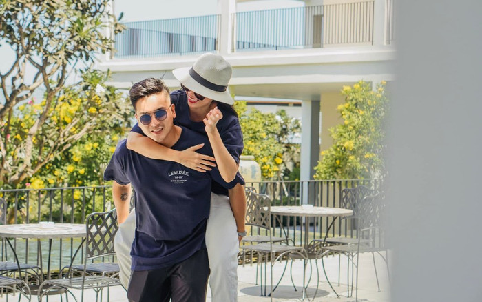 Cưng vợ như chồng sắp cưới của MC Liêu Hà Trinh: Vợ than chán, bỏ hẳn 2 ngày dắt đi biển ngay và luôn Ảnh 2