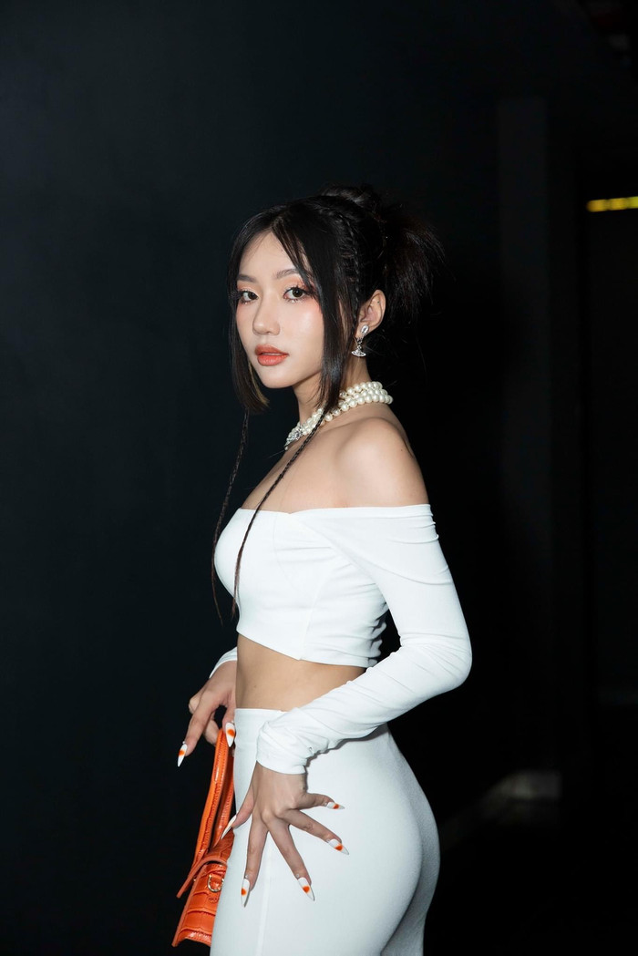 Nữ ca sĩ Vpop than thở: Xin chụp hình với fan nhưng bị từ chối vì lý do khó đỡ Ảnh 6