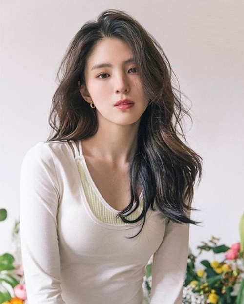 Điều khiến khán giả ấn tượng nhất ở Han Soo Hee chính là sự lạnh lùng và cá tính
