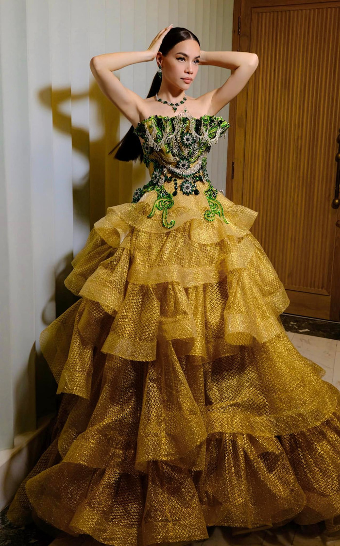 Hồ Ngọc Hà được khen ngợi hết lời khi có hành động ghi điểm dành cho khán giả lớn tuổi Ảnh 3