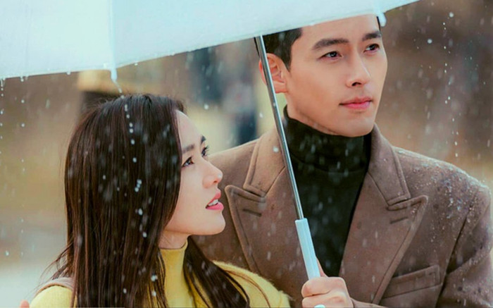 Nam thần che mưa cho Son Ye Jin: Hyun Bin - Jung Hae In vẫn chưa hot bằng huyền thoại này Ảnh 2