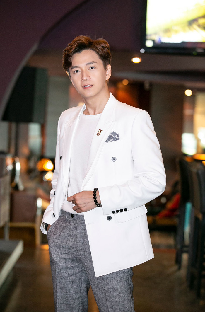 'Cha đẻ' hit của Ngô Kiến Huy úp mở việc Minh Hằng sẽ tung MV cho ca khúc vừa hát trong đám cưới? Ảnh 6