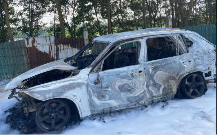 Ô tô bất ngờ bốc cháy giữa trời nắng, 1 người tử vong trong xe Ảnh 2