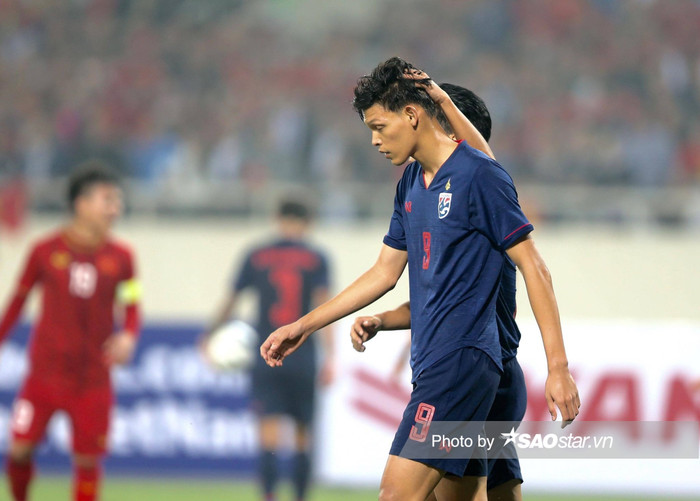 Theo bảng xếp hạng mới nhất của FIFA, tuyển Thái Lan chắc chắn 'ngước nhìn' Việt Nam hết năm nay khi chỉ còn giải AFF Cup 2022 để tích điểm.